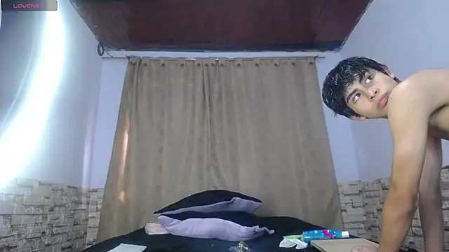 DaraKat18 online show from 09.24.25