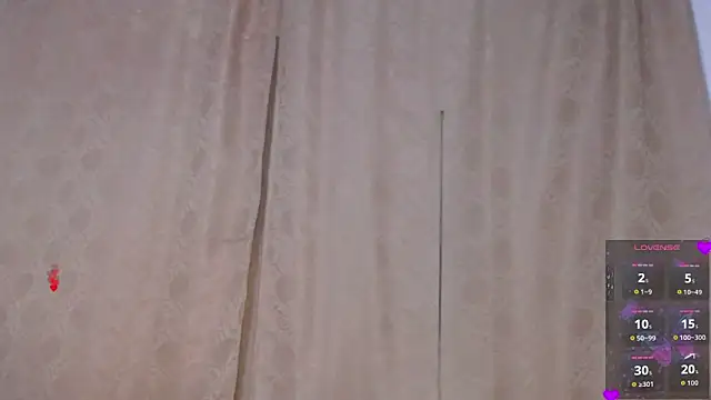 DaraKat18 online show from 04.26.26