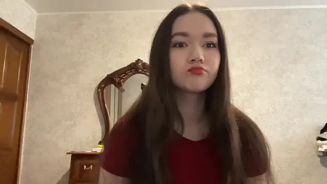 Pikmigirl18 online show from 09.15.25