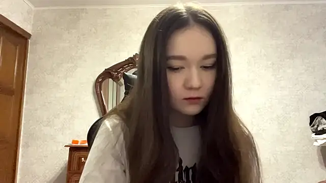 Pikmigirl18 online show from 09.22.25