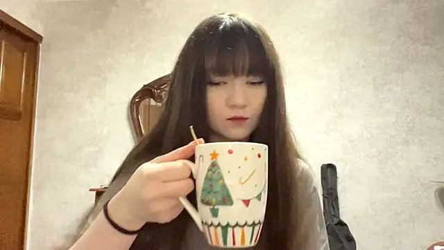 Pikmigirl18 online show from 10.17.25