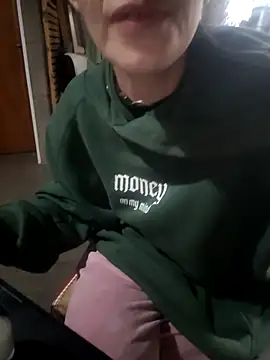 Almendrasexy online show from 10.27.25