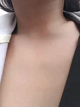Bella Sumers online show from 04.27.26