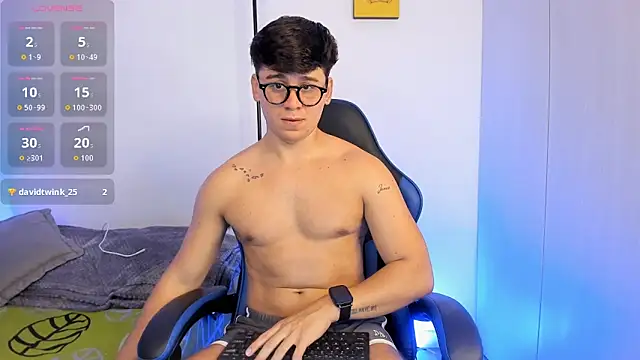Snapshot of Gingertwink_n chatting on 05.30.26 Gingertwink n online show from 05.30.26