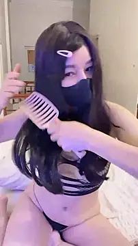 JunCii online show from 11.02.25