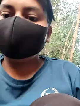 Snapshot of Janvi_Jaitly chatting on 12.18.25 Janvi Jaitly online show from 12.18.25