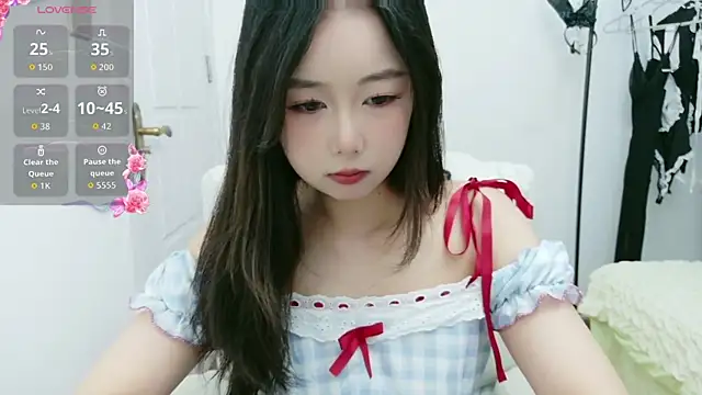 Snapshot of nbhbhu chatting on 10.04.25 nbhbhu online show from 10.04.25