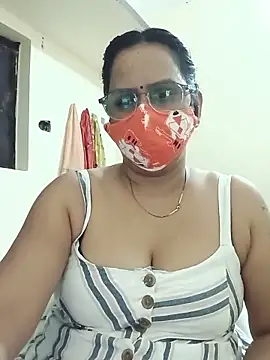 Snapshot of Your-vipasha chatting on 06.19.26 Your-vipasha online show from 06.19.26