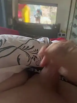 Snapshot of Badking9377 chatting on 09.18.25 Badking9377 online show from 09.18.25