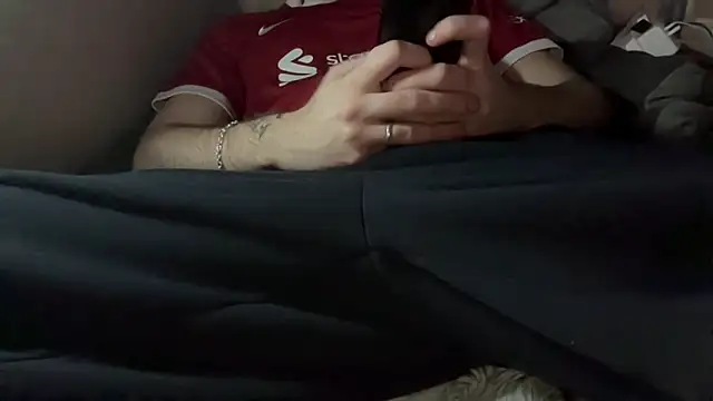 Snapshot of twinkydave chatting on 02.05.26 twinkydave online show from 02.05.26