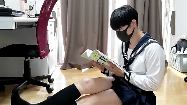 Snapshot of shin_brief chatting on 09.30.25 shin brief online show from 09.30.25