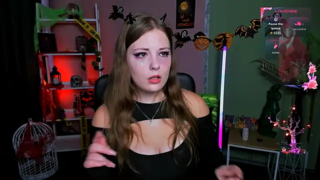 melani bumm online show from 10.31.25