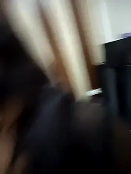 Snapshot of your_favourite_bhabhi chatting on 11.19.25 your favourite bhabhi online show from 11.19.25