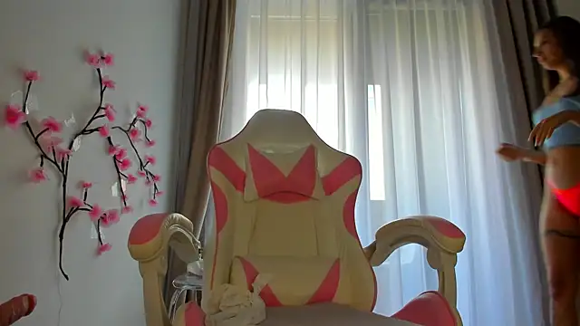 Anya Belle online show from 06.14.26