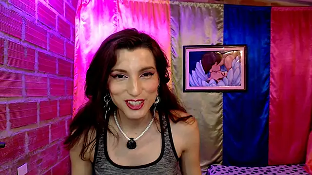 Moira-Hot online show from 01.07.26