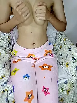 Snapshot of miss_raavy chatting on 02.16.26 miss raavy online show from 02.16.26