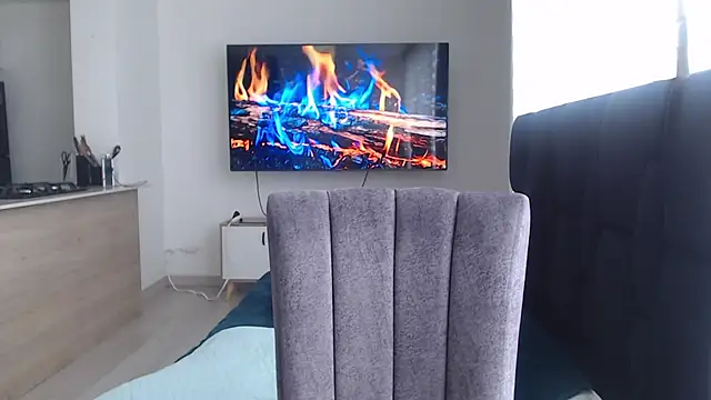 Snapshot of Auron_Demon01 chatting on 11.16.25 Auron Demon01 online show from 11.16.25