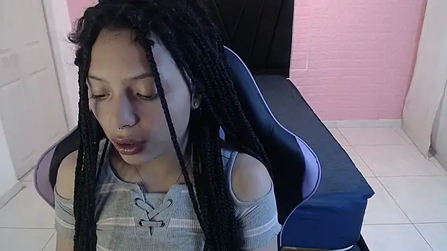 EIVIY1609 online show from 11.28.25