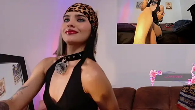 La Diabla 111  online show from 05.22.26