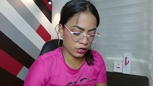 Snapshot of Chloe_Brown3 chatting on 09.15.25 Chloe Brown3 online show from 09.15.25