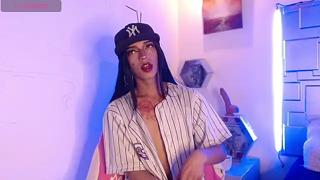 Snapshot of Trinity_Knox chatting on 10.24.25 Trinity Knox online show from 10.24.25