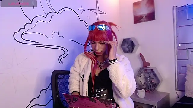 Snapshot of Trinity_Knox chatting on 10.25.25 Trinity Knox online show from 10.25.25