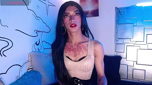 Snapshot of Trinity_Knox chatting on 11.25.25 Trinity Knox online show from 11.25.25