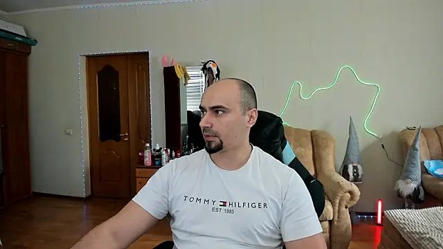 Snapshot of Gri_SH chatting on 02.11.26 Gri SH online show from 02.11.26