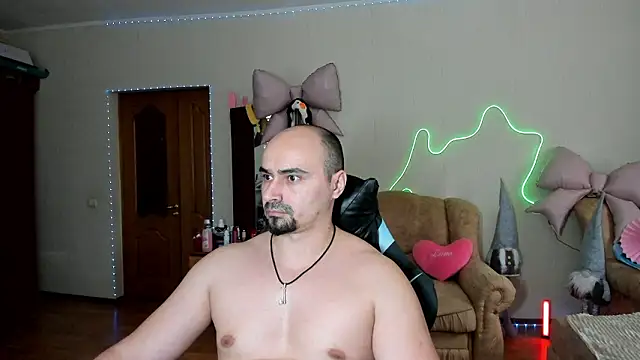 Snapshot of Gri_SH chatting on 02.15.26 Gri SH online show from 02.15.26