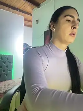 lola diez online show from 04.24.26