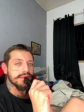 Luccaskonig online show from 11.21.25