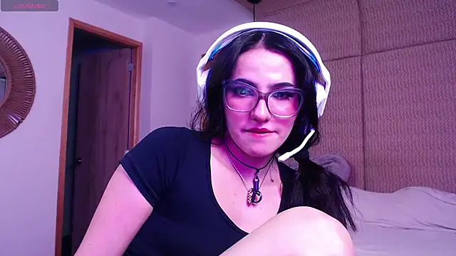 Khloecita sr online show from 05.09.26