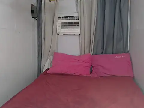 Snapshot of Asian_Paola28 chatting on 12.21.25 Asian Paola28 online show from 12.21.25