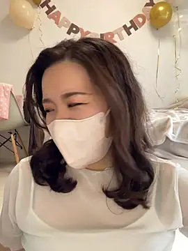 NATSUMI00 online show from 10.08.25