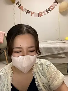 NATSUMI00 online show from 10.12.25