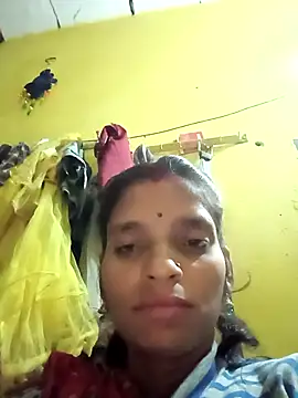 Snapshot of Punam_jindal chatting on 12.17.25 Punam jindal online show from 12.17.25