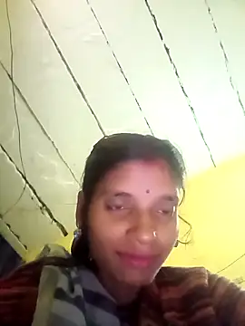 Snapshot of Punam_jindal chatting on 12.19.25 Punam jindal online show from 12.19.25