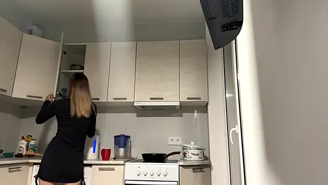 Denni Spilber online show from 09.27.25