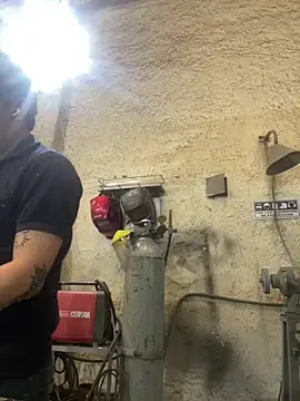 Snapshot of True_Di chatting on 03.05.26 True Di online show from 03.05.26