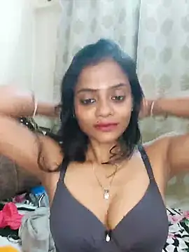 Snapshot of khushicpl chatting on 10.29.25 khushicpl online show from 10.29.25