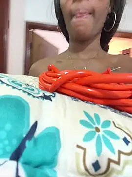 Snapshot of MarianRosse chatting on 01.12.26 MarianRosse online show from 01.12.26