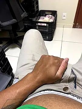 Snapshot of mtpgostoso chatting on 11.11.25 mtpgostoso online show from 11.11.25