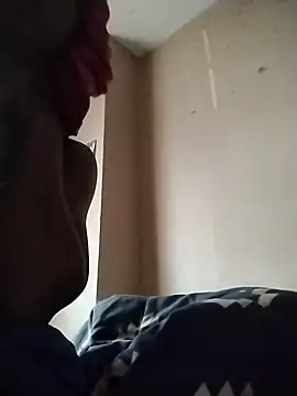 Snapshot of nawtyzaddie chatting on 11.04.25 nawtyzaddie online show from 11.04.25