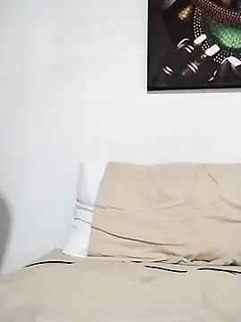 latinblack16 online show from 10.24.25