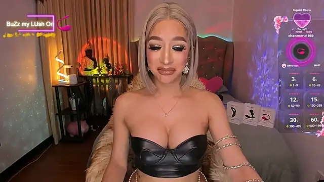 Snapshot of Dream_Goddess chatting on 12.27.24 Dream Goddess online show from 12.27.24