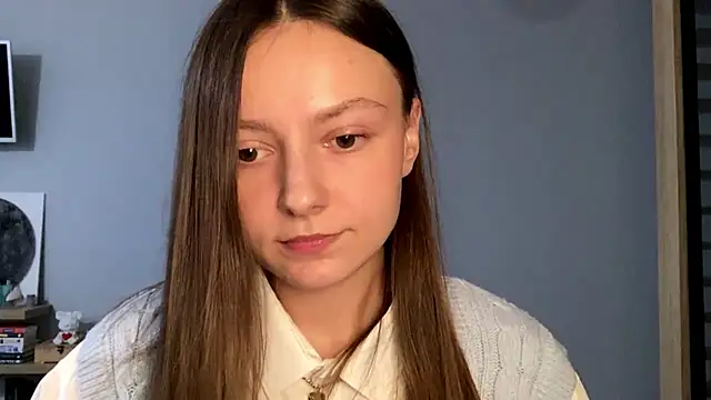 Snapshot of SoulHiperAgne_ chatting on 10.27.25 SoulHiperAgne online show from 10.27.25