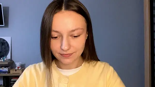 Snapshot of SoulHiperAgne_ chatting on 11.11.25 SoulHiperAgne online show from 11.11.25