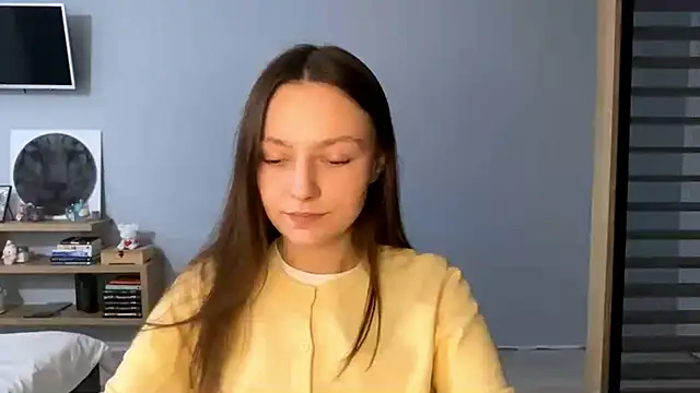 Snapshot of SoulHiperAgne_ chatting on 11.25.25 SoulHiperAgne online show from 11.25.25