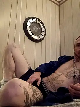 Snapshot of Mrluckstick chatting on 01.11.26 Mrluckstick online show from 01.11.26