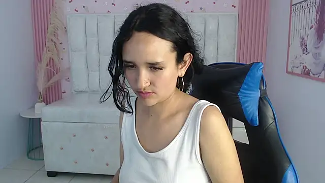 bella vibess s online show from 10.08.25